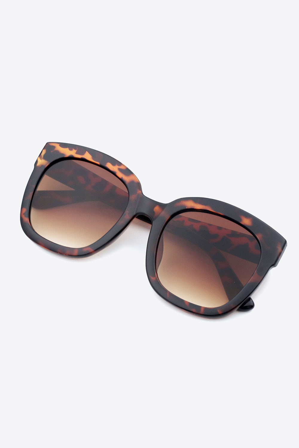 Chic Chic Diva Rectangle Sunglasses