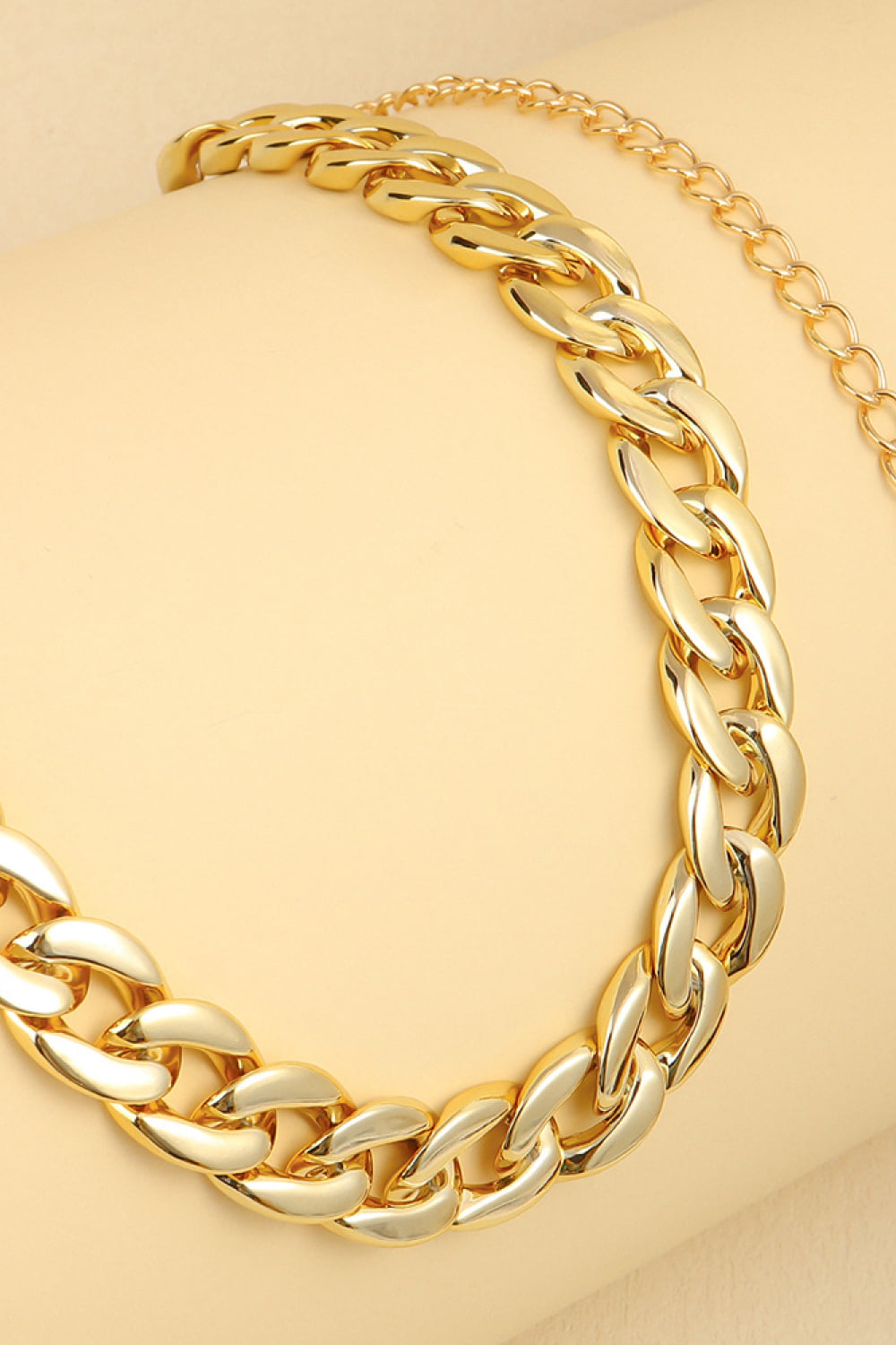 Chic Chic Abundant Curb Chain Belt