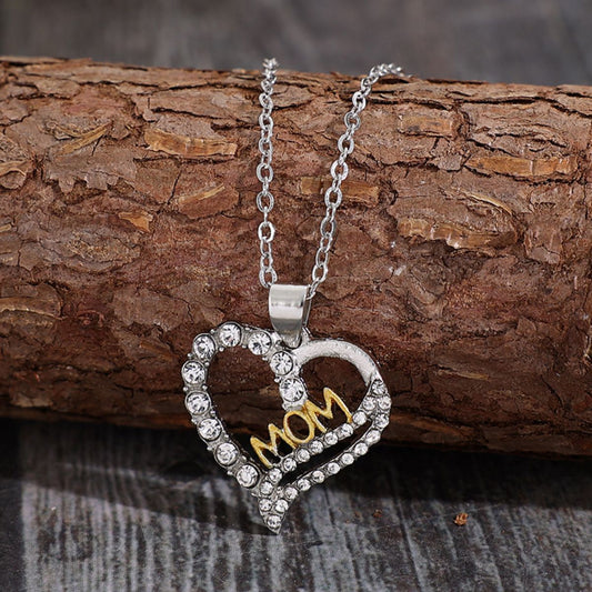 Chic Chic Heart Pendant Necklace