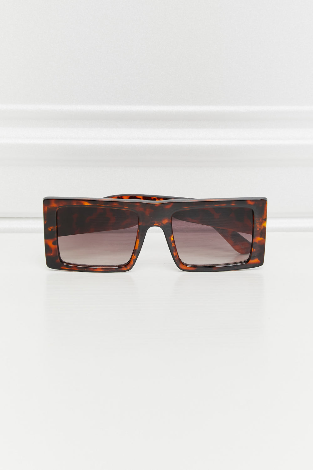 Chic Chic Beautiful Square Sunglasses