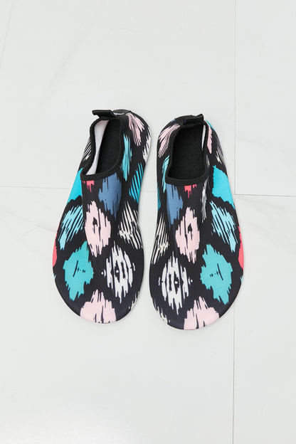 Diamond Water Shoes in Multi