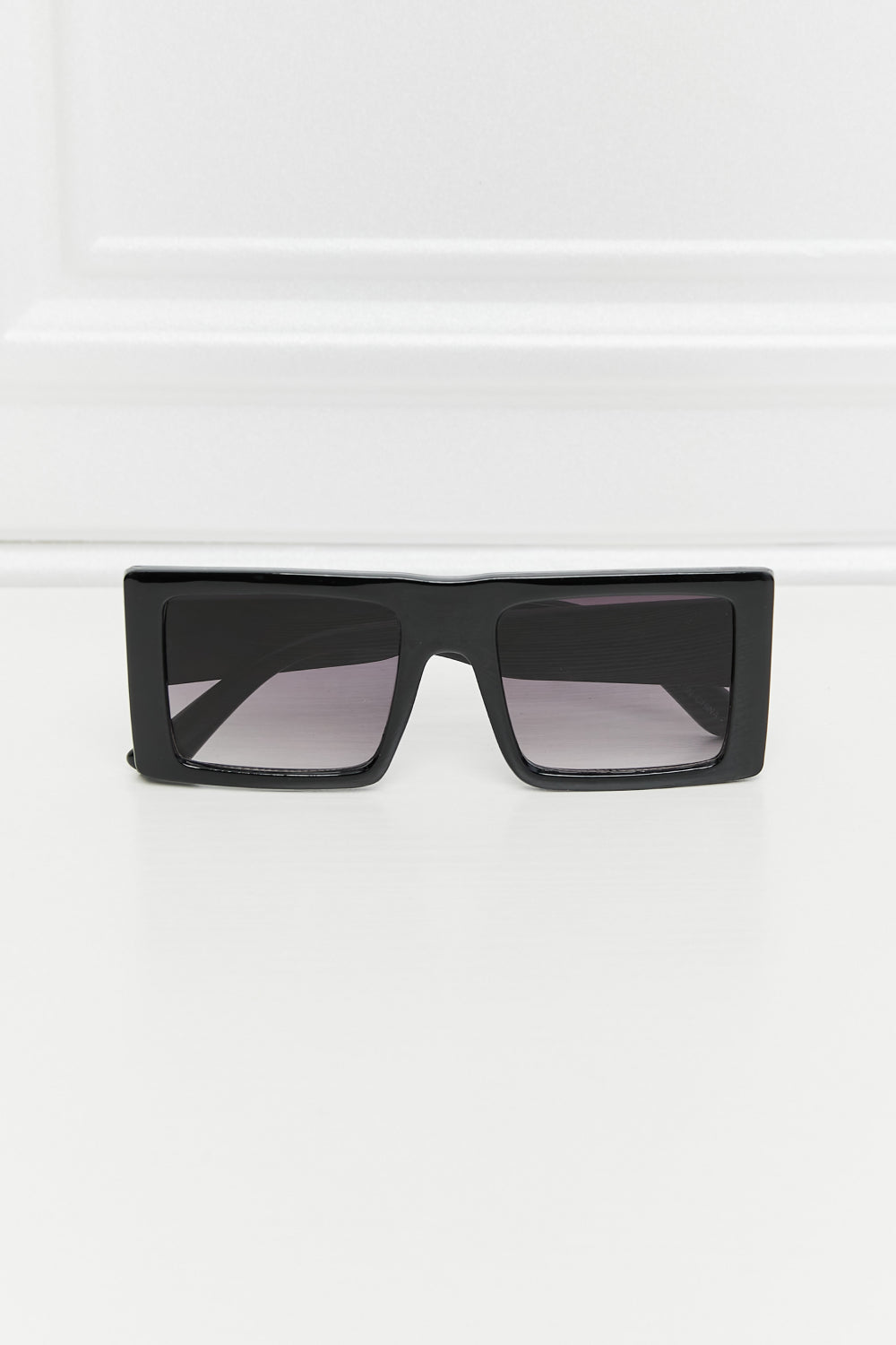 Chic Chic Beautiful Square Sunglasses