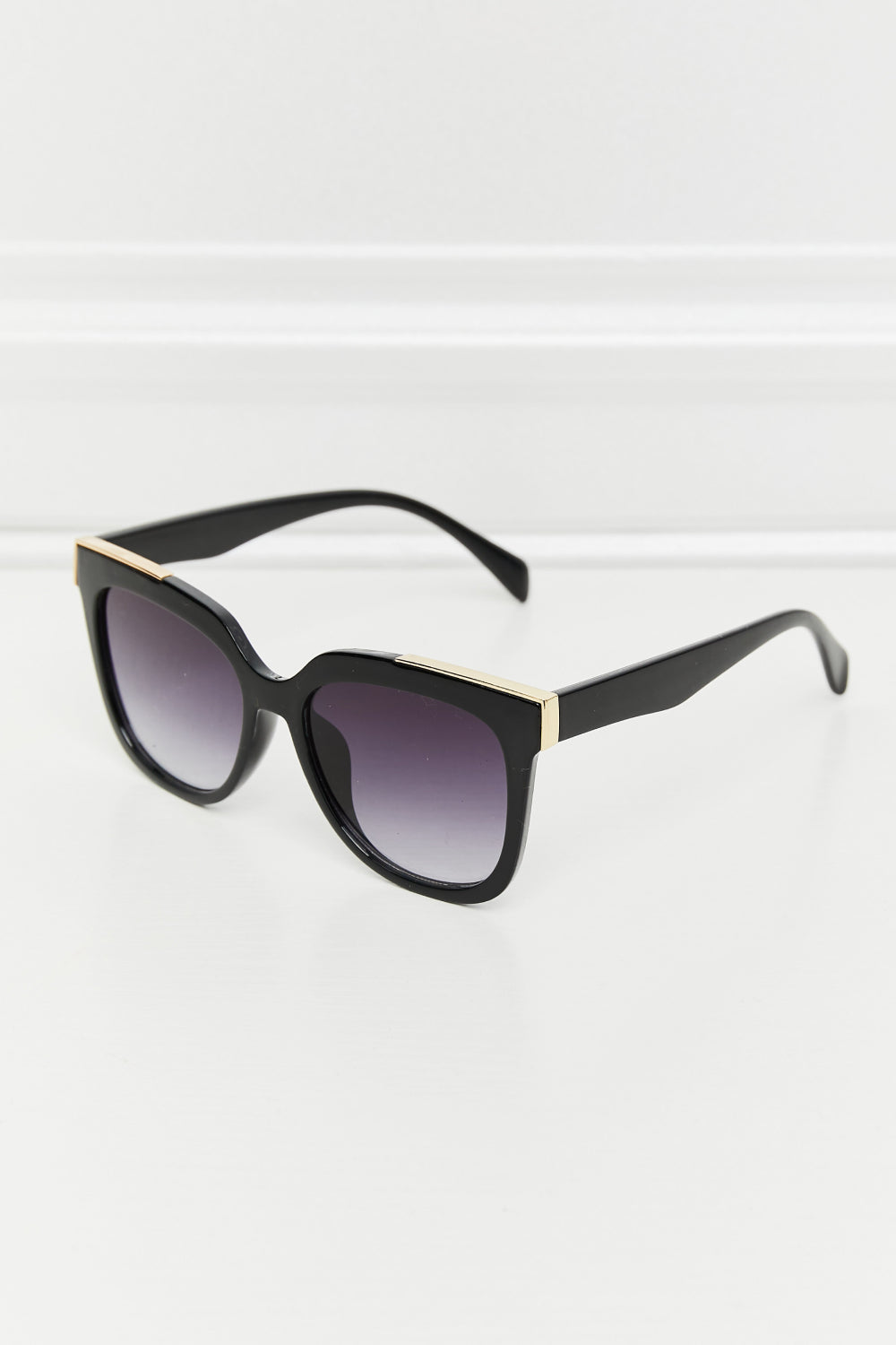 Chic Chic Bad Girl Cat Eye Sunglasses