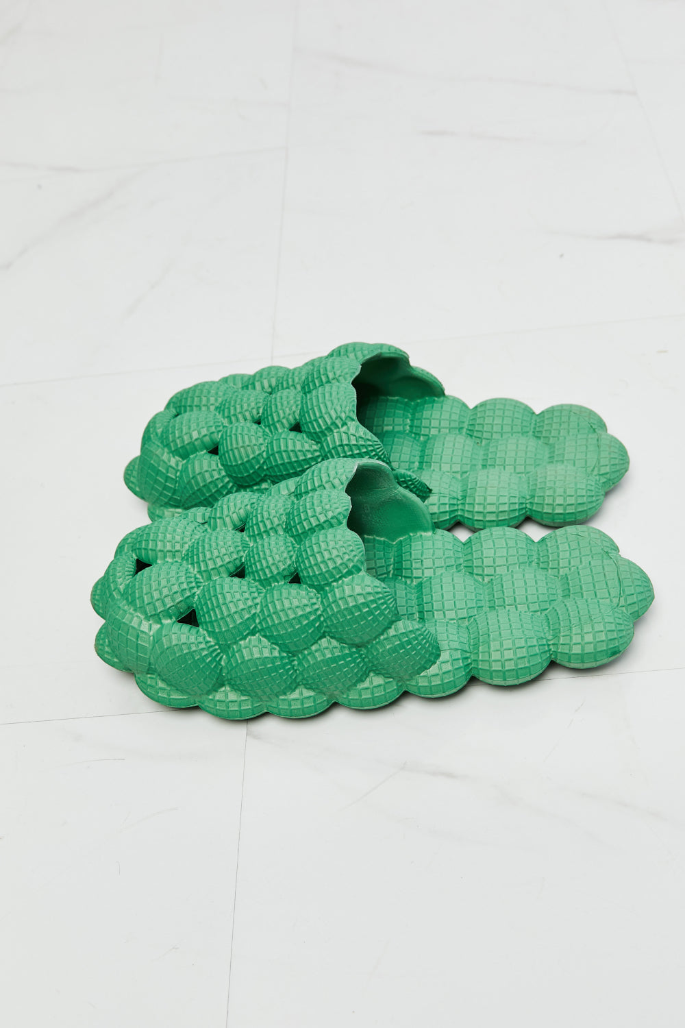 Chic Chic Laid Back Bubble Slides in Green