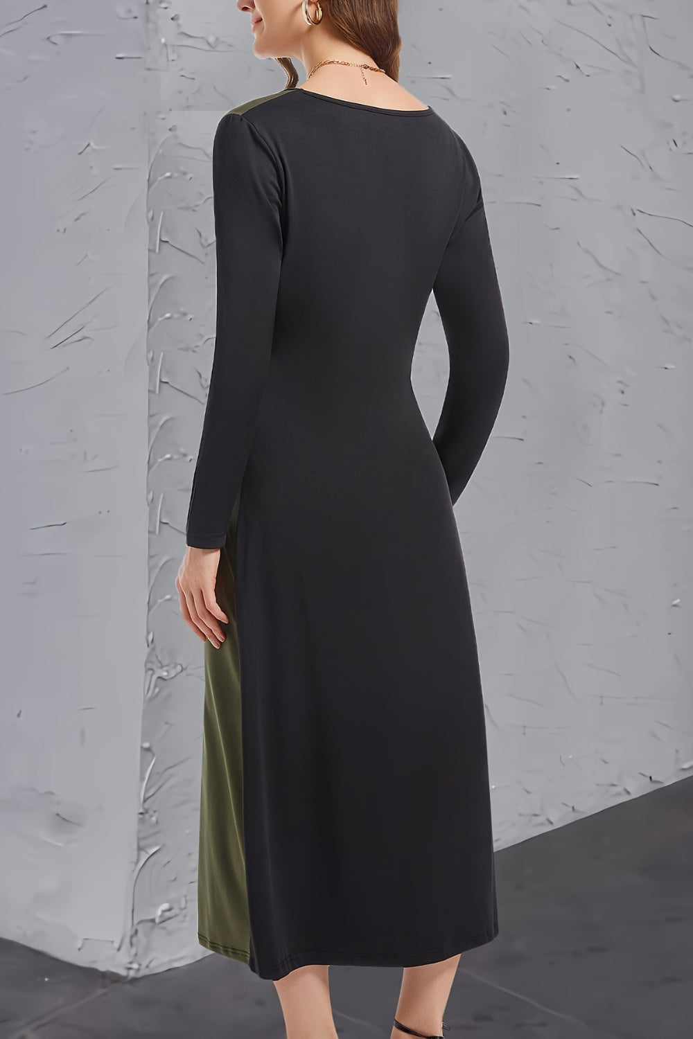 Sophisticated Contrast Long Sleeve Midi Dress