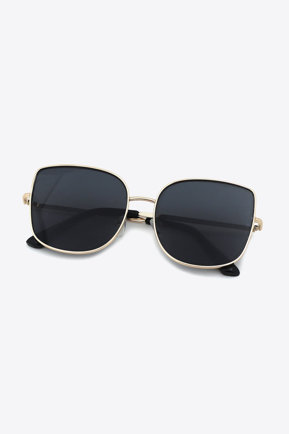 Chic Chic Gloss Wayfarer Sunglasses