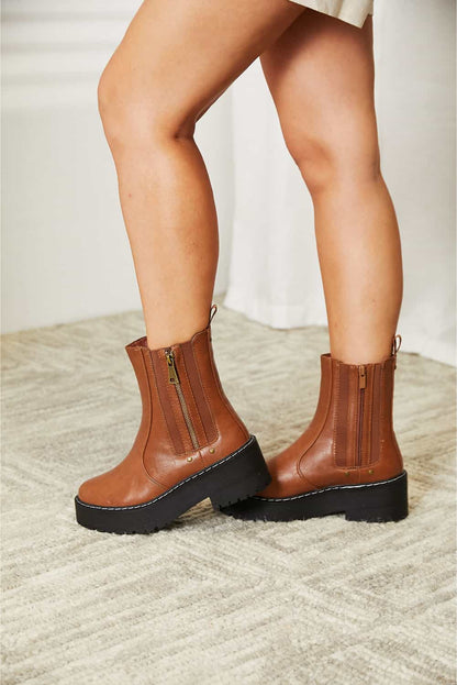 Chic Chic Link Side Zip Platform Boots